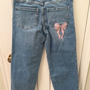 NWT Abercrombie Kids embroidered bow pocket jeans, Size 15/16 Short
